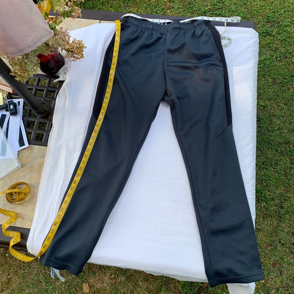 Russell Mens Size  M Black Sweatpants Track Jogger Dri Power 360